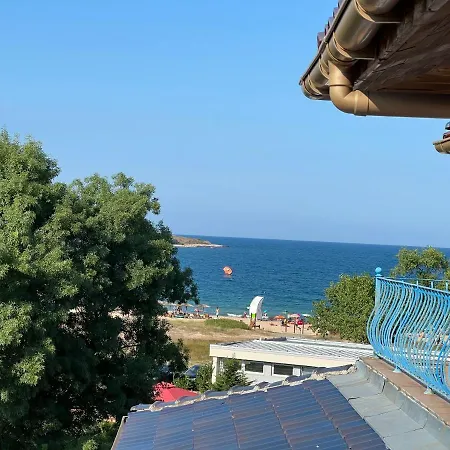 Gradina Garden B33 Cernomoreț