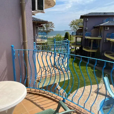 Gradina Garden B33 Chernomorets