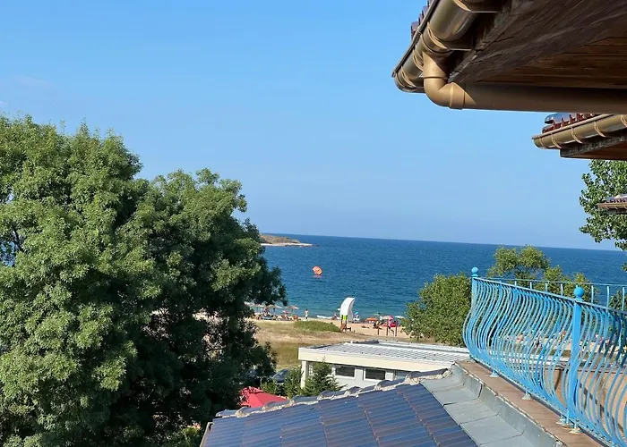 Gradina Garden B33 Chernomorets